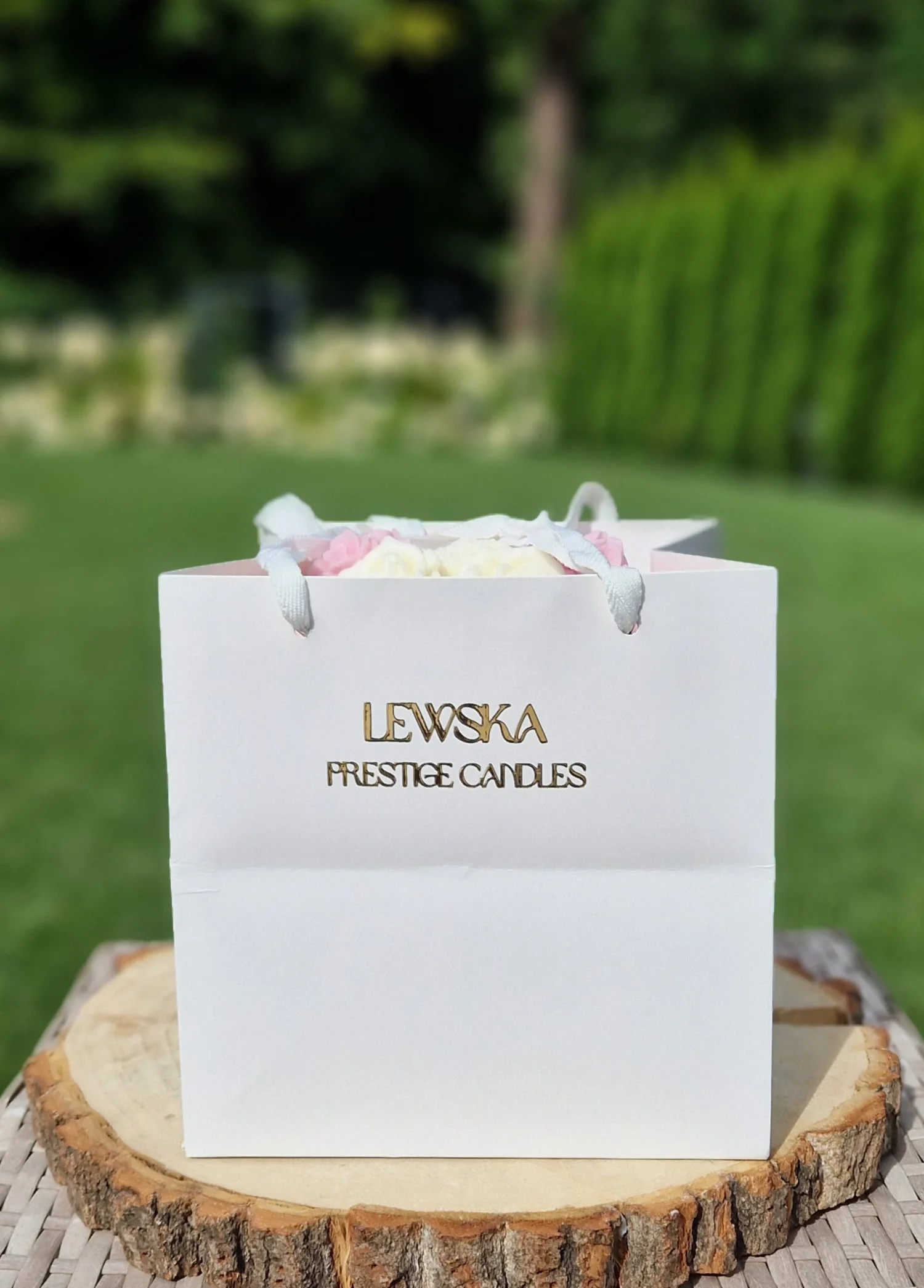 Elegancka Torebka biała rozmiar M