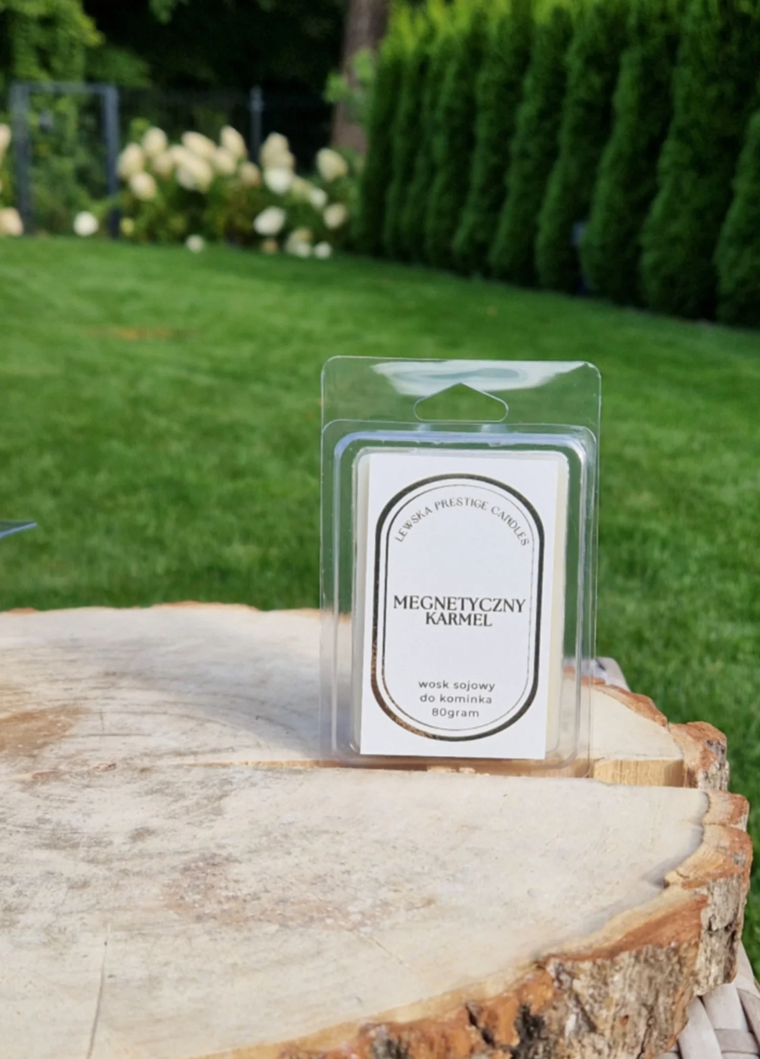 Wosk zapachowy do kominka "Magnetyczny Karmel"