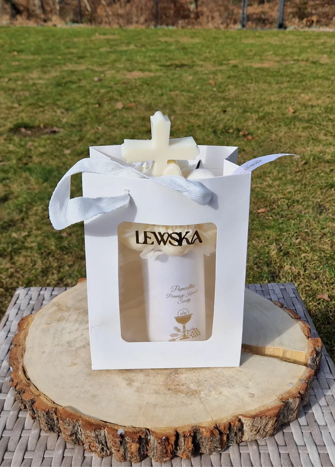 Flowerbox S Komunia Święta Krzyżyk