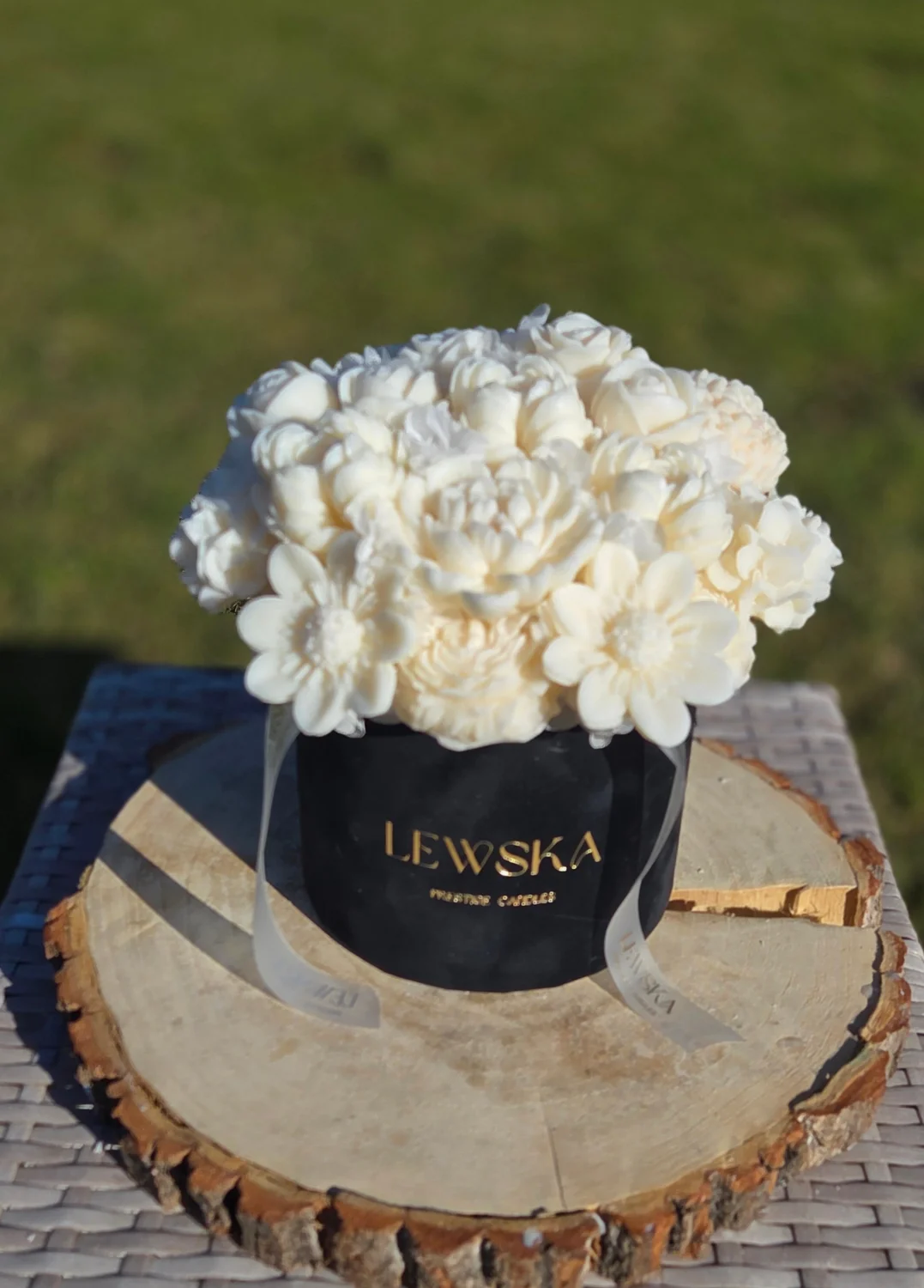 Flowerbox L - mix  białych kwiatów 