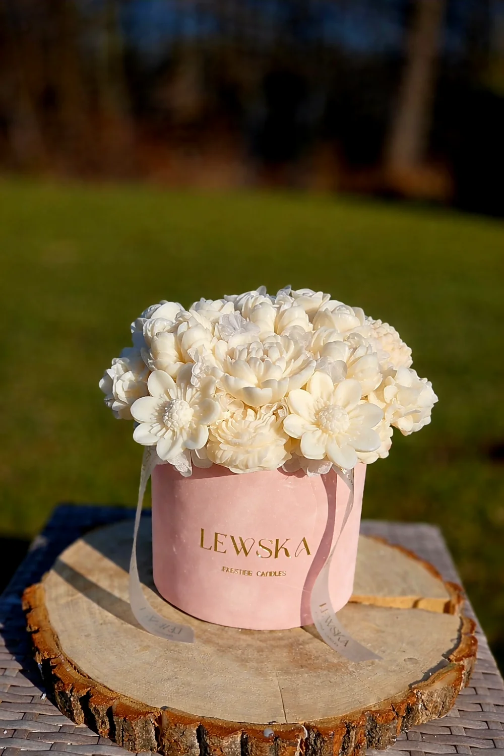 Flowerbox L - mix  białych kwiatów 