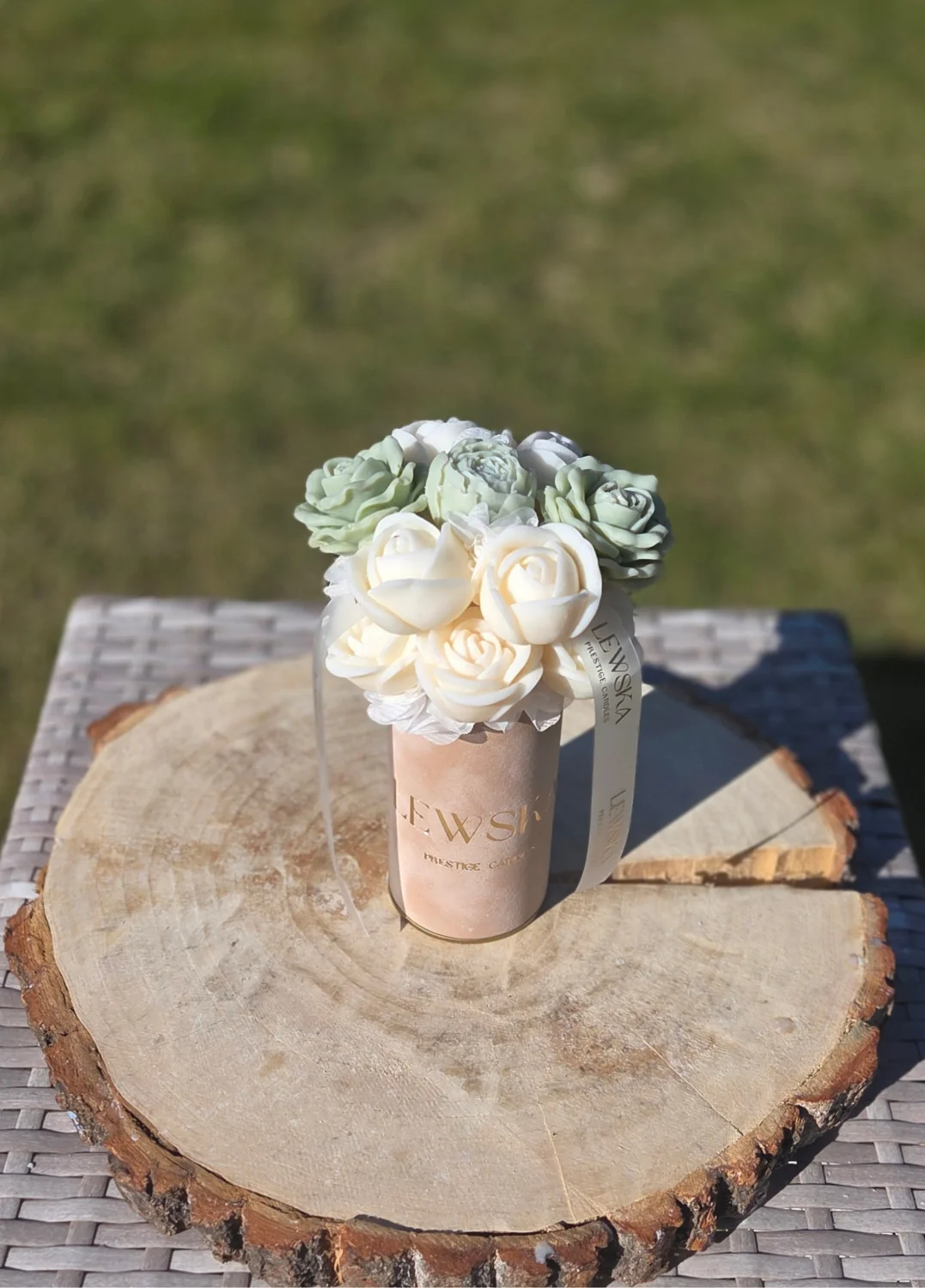 Flowerbox sojowy  S  beż- kwiaty biel-matcha I