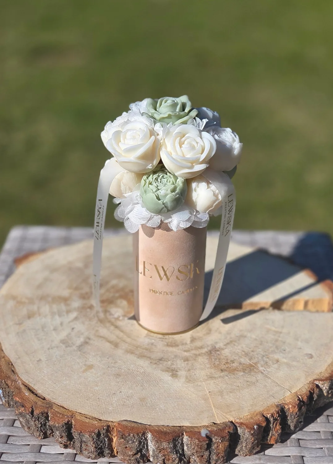 Flowwrbox sojowy  S  beż- kwiaty biel-matcha II