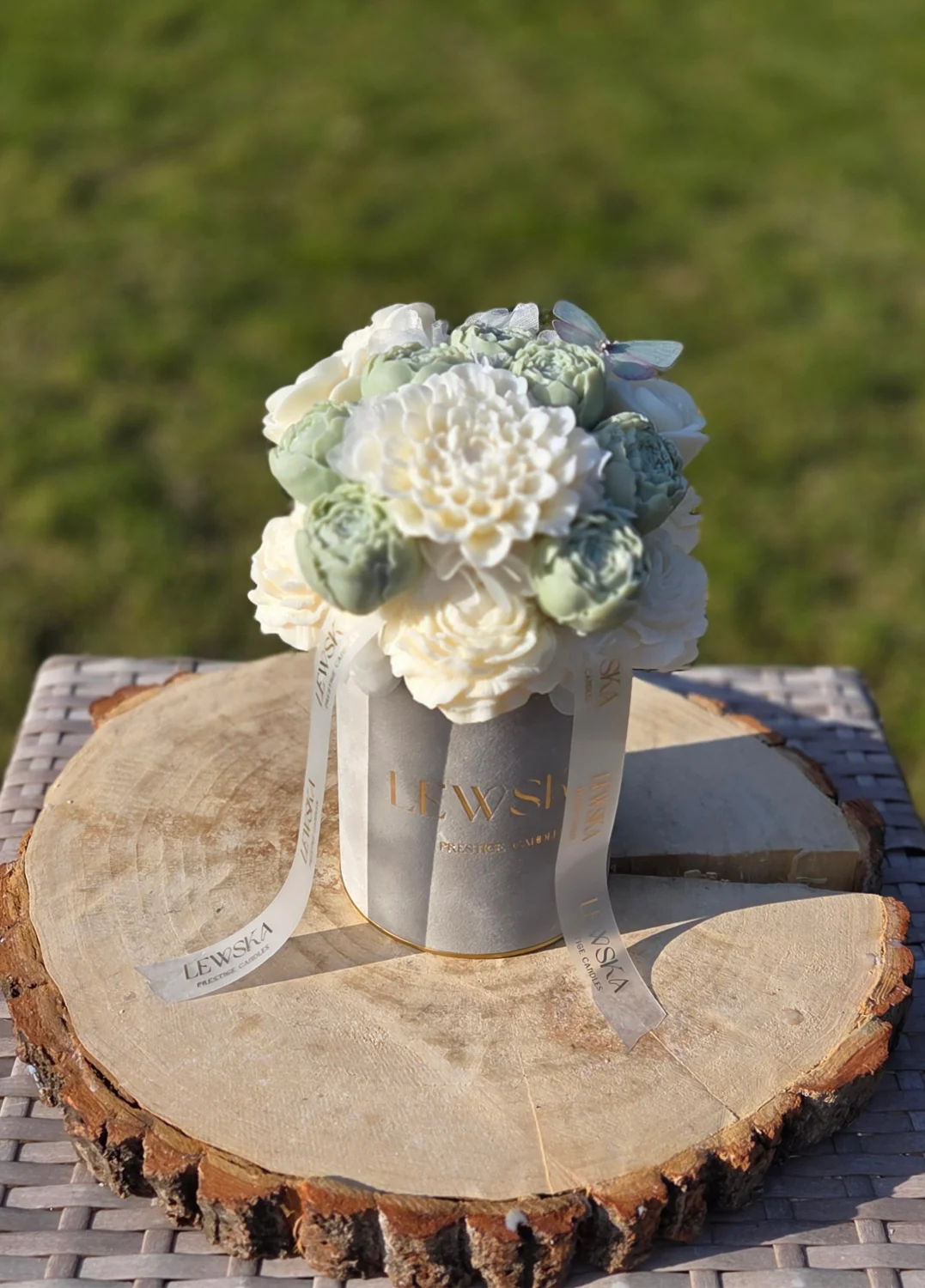 Flowerbox  sojowy M szary- kolor kwiatów biel-matcha