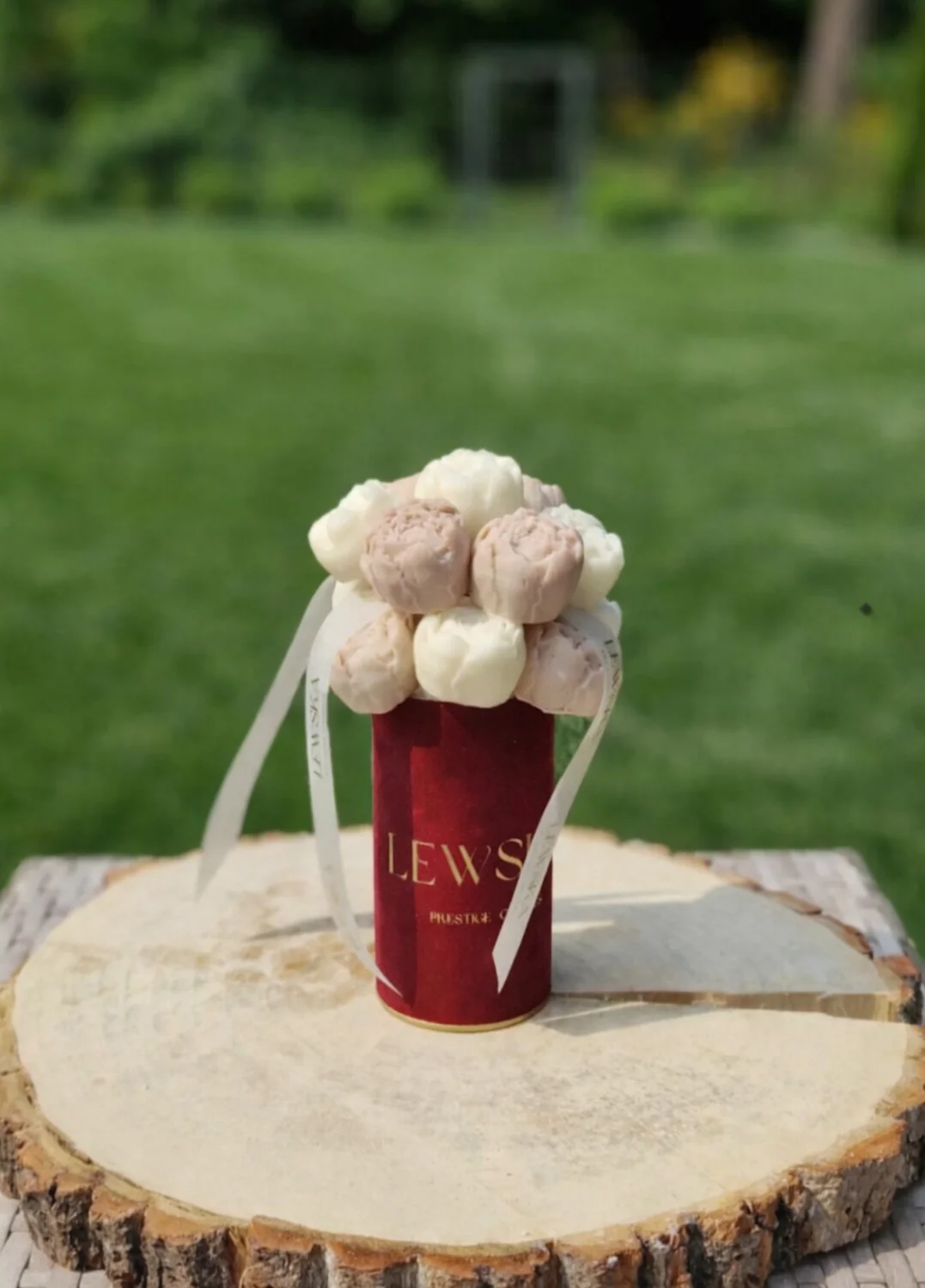 Flowerbox  S-  biało- beżowe mini pąki