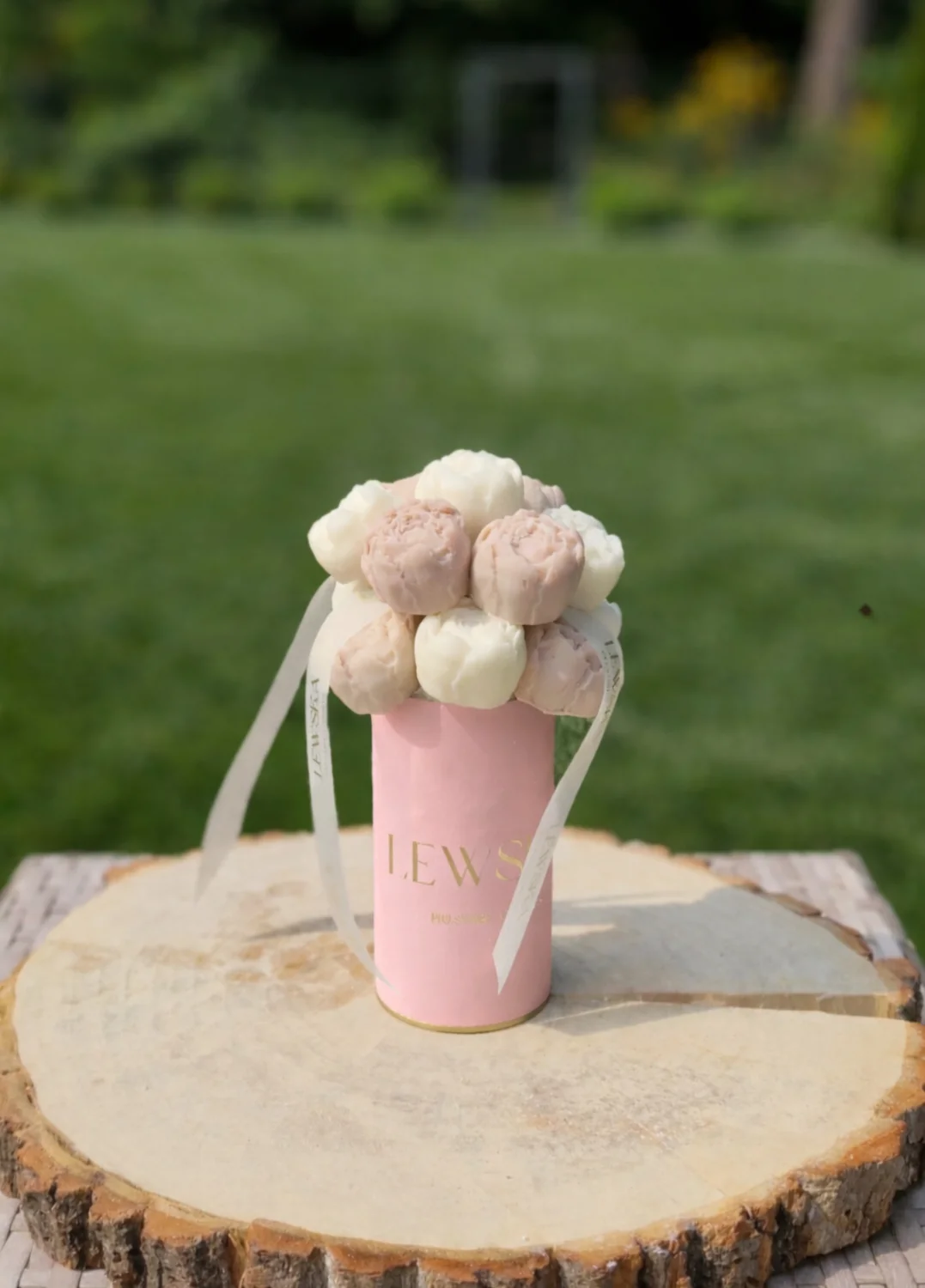 Flowerbox  S-  biało- beżowe mini pąki