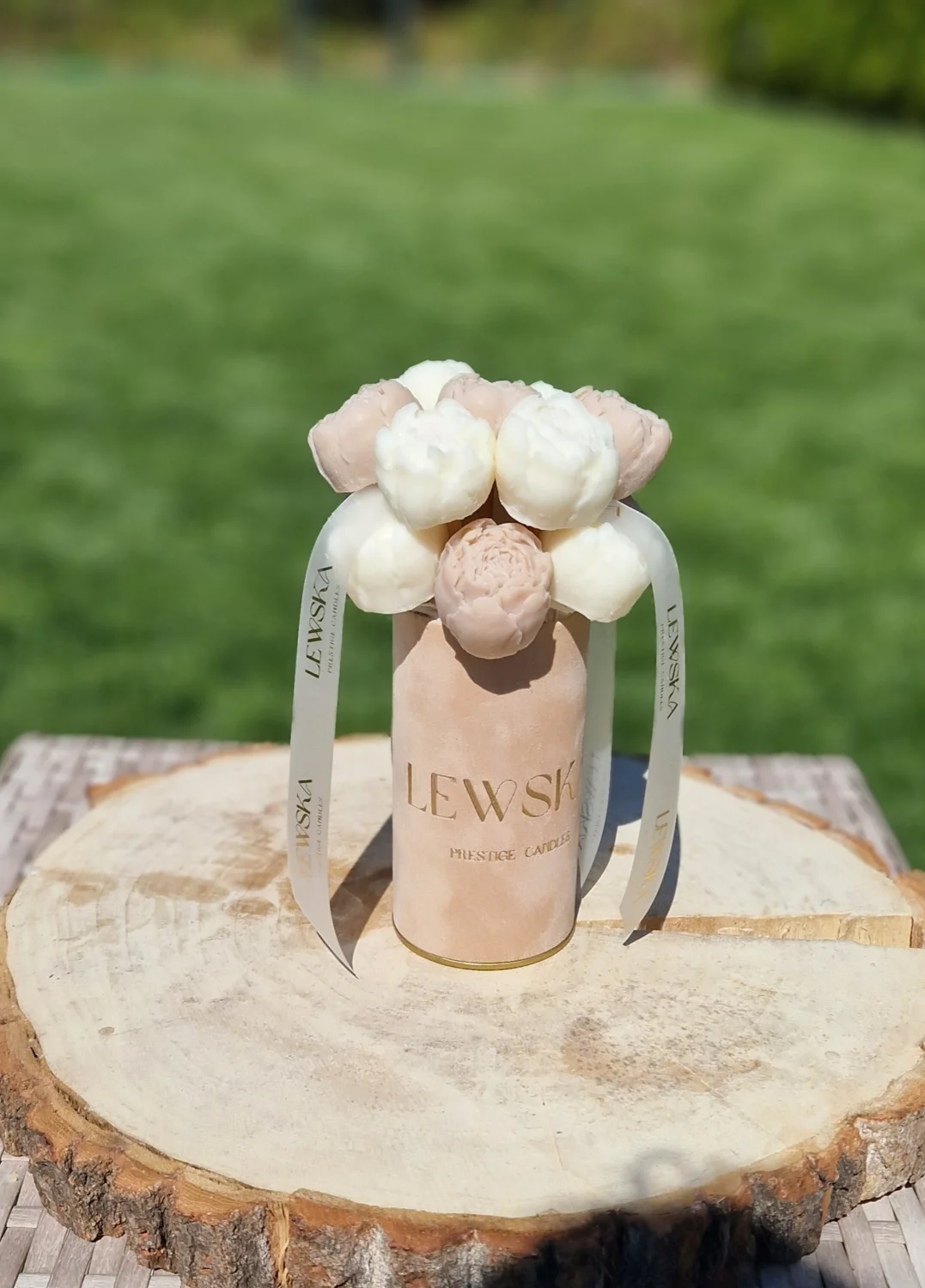 Flowerbox  S-  biało- beżowe mini pąki