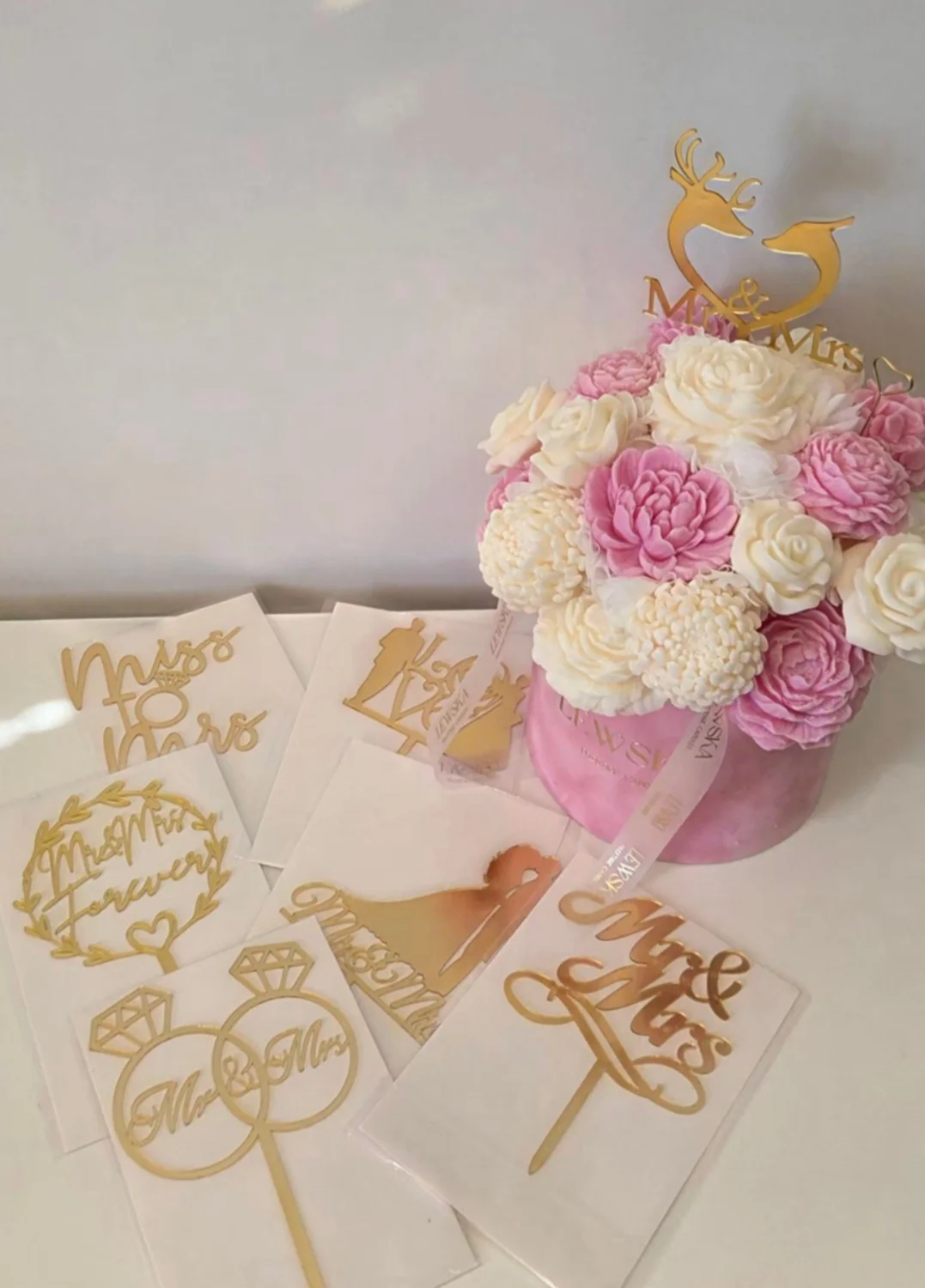 Złoty topper ślubny 