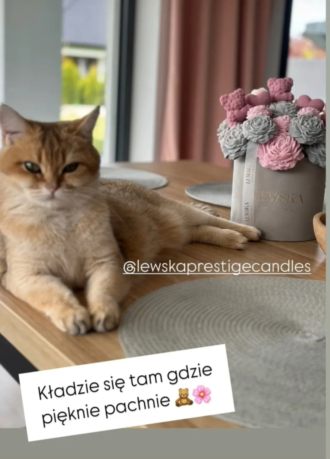 Flowerbox  L szary. Kwiaty szaro- różowe